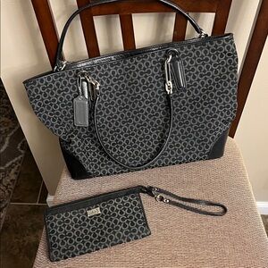 Coach Dark Navy/Black and Gray Patterned Tote Bag and matching wristlet/wallet